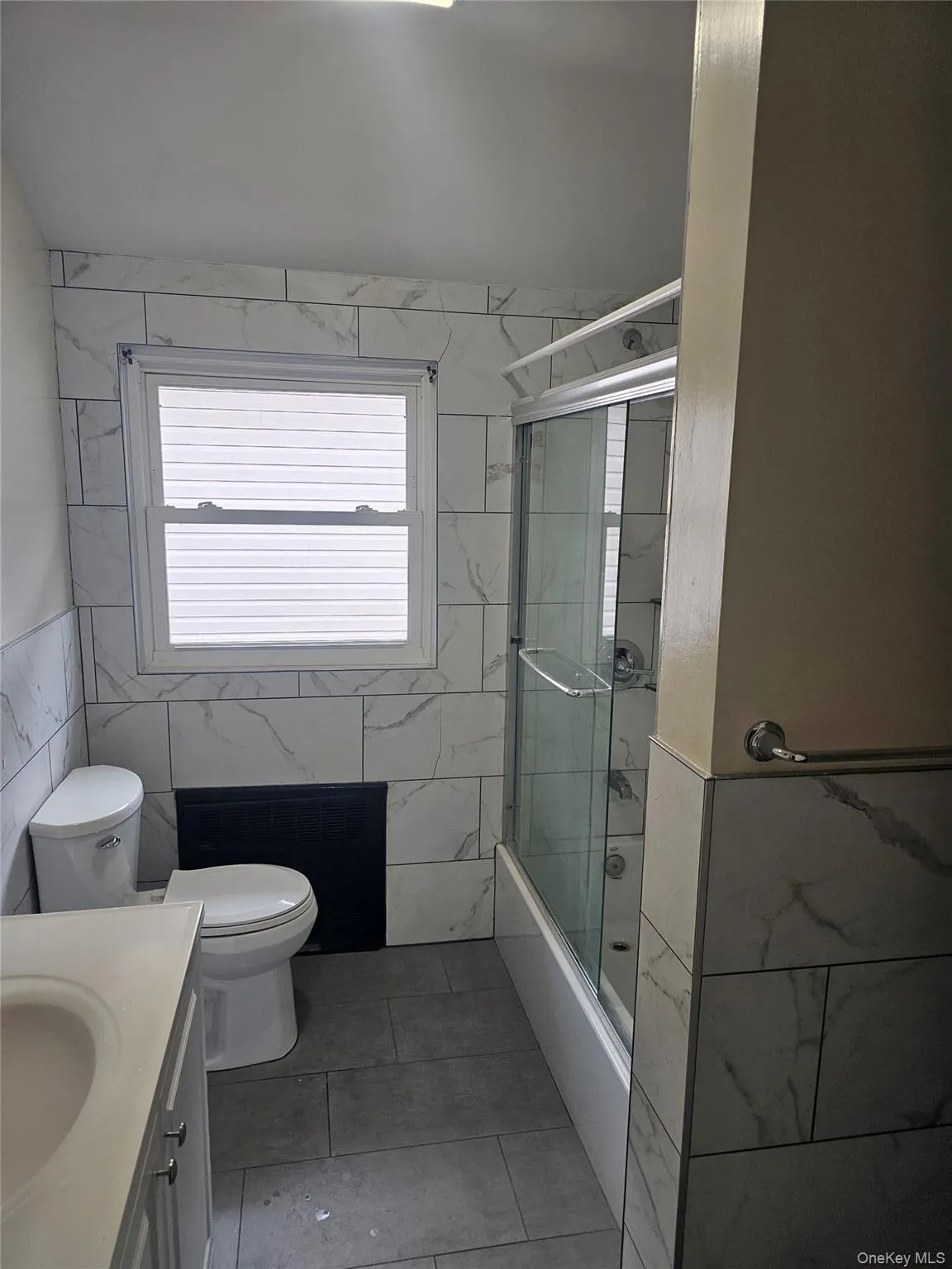 13724 228th Street, New York, NY, 3 Bedrooms Bedrooms, 5 Rooms Rooms,1 BathroomBathrooms,Residential Lease,For Rent,228th,0,978070 13724 228th Street, New York, NY, 3 Bedrooms Bedrooms, 5 Rooms Rooms,1 BathroomBathrooms,Residential Lease,For Rent,228th,0,978070