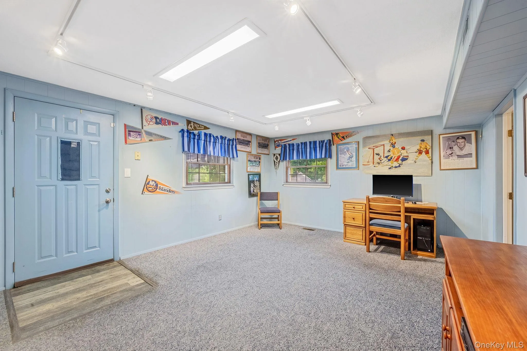 212 Cedrus Avenue, Huntington, NY, 4 Bedrooms Bedrooms, 9 Rooms Rooms,1 BathroomBathrooms,Residential,For Rent,Cedrus,0,978074 212 Cedrus Avenue, Huntington, NY, 4 Bedrooms Bedrooms, 9 Rooms Rooms,1 BathroomBathrooms,Residential,For Rent,Cedrus,0,978074