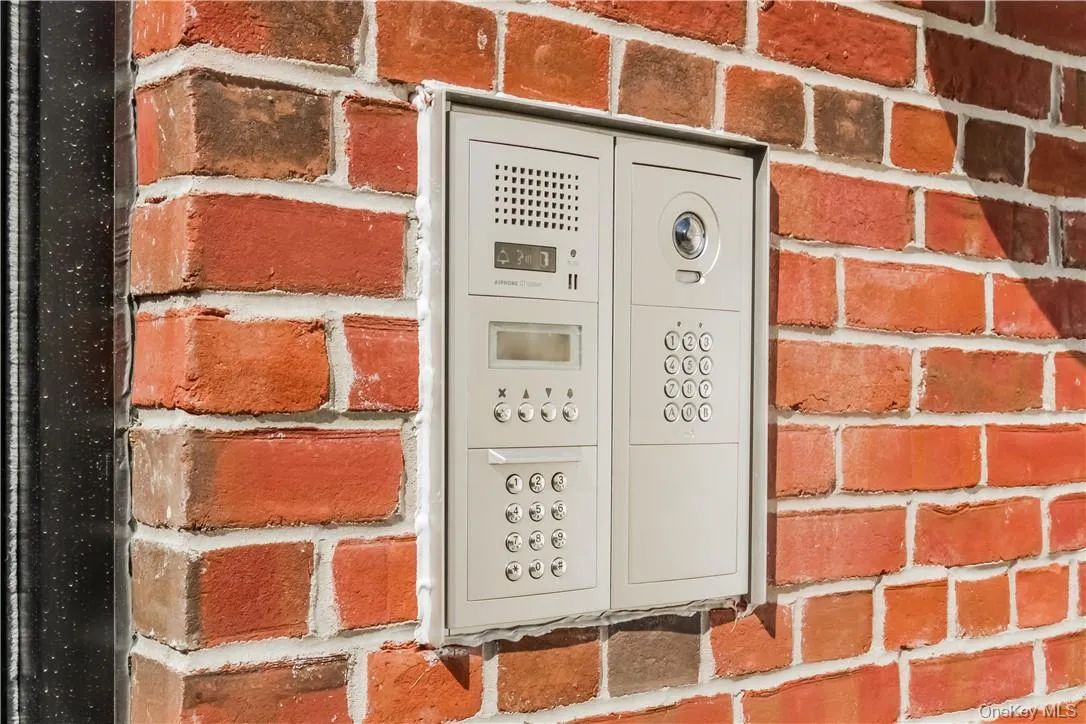 108 Mamaroneck Avenue, Mamaroneck, NY, 2 Bedrooms Bedrooms, 4 Rooms Rooms,2 BathroomsBathrooms,Residential Lease,For Rent,Mamaroneck,0,978093 108 Mamaroneck Avenue, Mamaroneck, NY, 2 Bedrooms Bedrooms, 4 Rooms Rooms,2 BathroomsBathrooms,Residential Lease,For Rent,Mamaroneck,0,978093