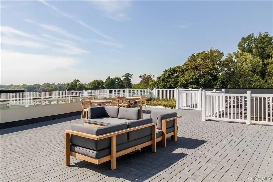 108 Mamaroneck Avenue, Mamaroneck, NY, 2 Bedrooms Bedrooms, 4 Rooms Rooms,2 BathroomsBathrooms,Residential Lease,For Rent,Mamaroneck,0,978093 108 Mamaroneck Avenue, Mamaroneck, NY, 2 Bedrooms Bedrooms, 4 Rooms Rooms,2 BathroomsBathrooms,Residential Lease,For Rent,Mamaroneck,0,978093