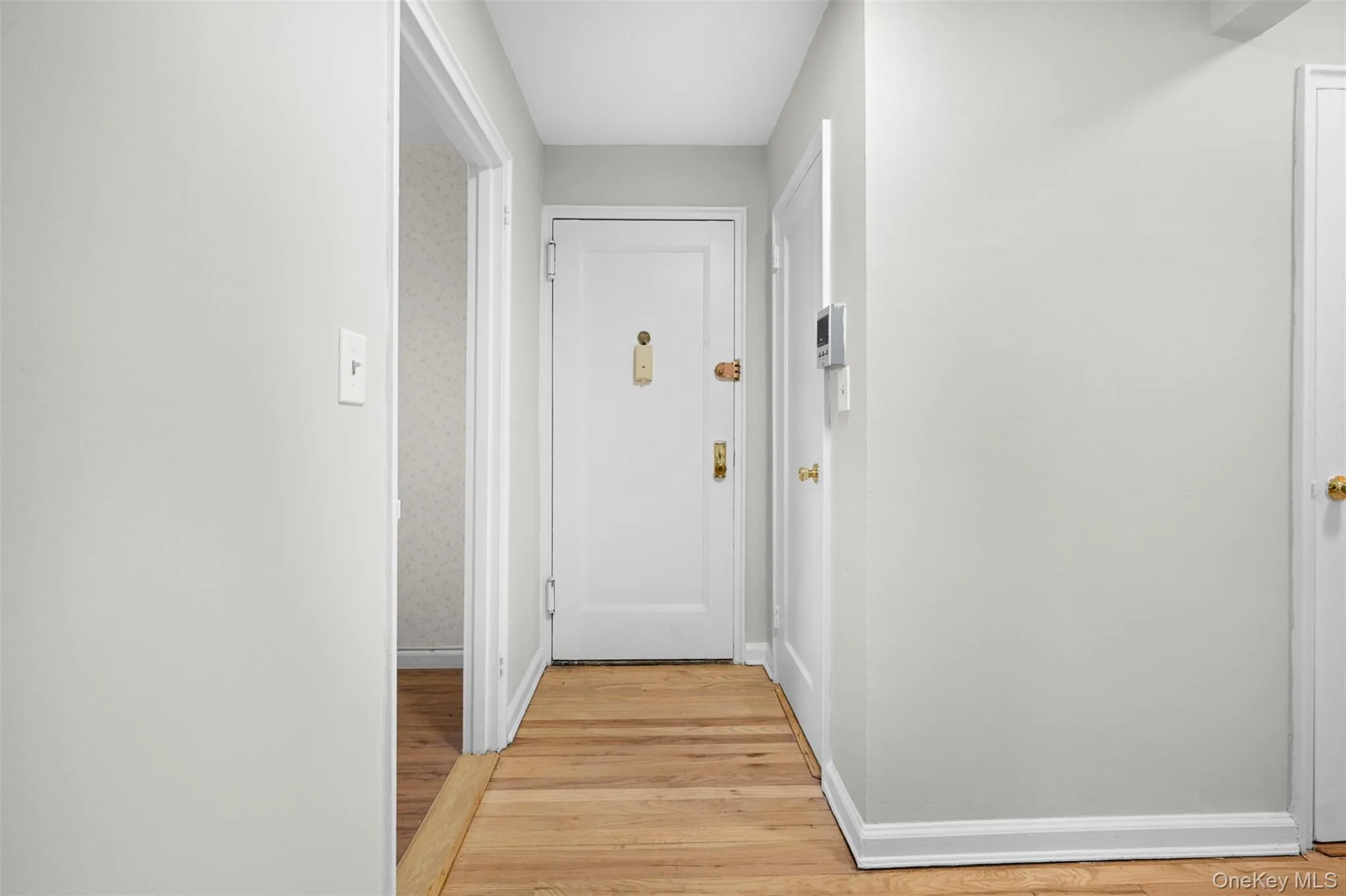 15 Beach Road, North Hempstead, NY, 1 Bedroom Bedrooms, 3 Rooms Rooms,1 BathroomBathrooms,Residential,For Rent,Beach,0,978094 15 Beach Road, North Hempstead, NY, 1 Bedroom Bedrooms, 3 Rooms Rooms,1 BathroomBathrooms,Residential,For Rent,Beach,0,978094