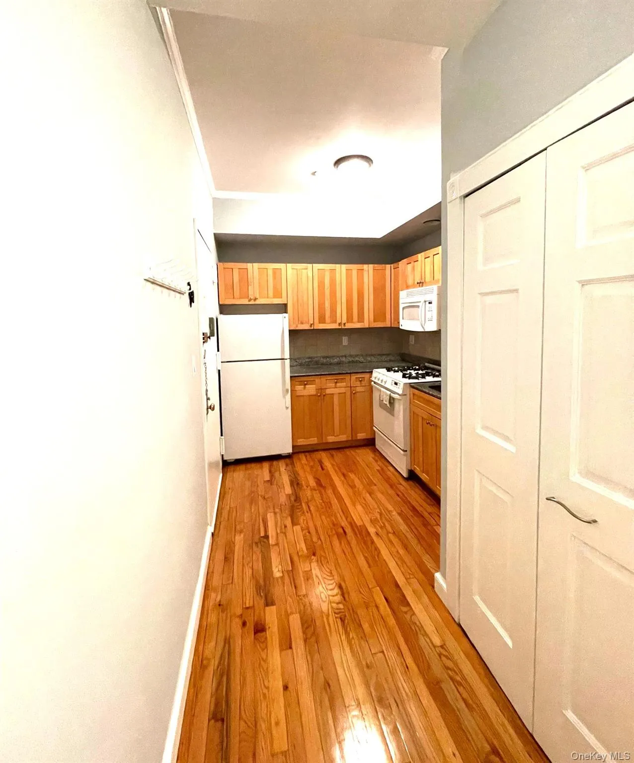 206 1st Avenue, New York, NY, 2 Rooms Rooms,1 BathroomBathrooms,Residential Lease,For Rent,1st,0,978095 206 1st Avenue, New York, NY, 2 Rooms Rooms,1 BathroomBathrooms,Residential Lease,For Rent,1st,0,978095