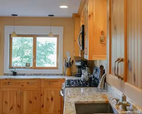 1080 Route 292, Pawling, NY, 2 Bedrooms Bedrooms, 5 Rooms Rooms,2 BathroomsBathrooms,Residential,For Rent,Route 292,0,978111 1080 Route 292, Pawling, NY, 2 Bedrooms Bedrooms, 5 Rooms Rooms,2 BathroomsBathrooms,Residential,For Rent,Route 292,0,978111