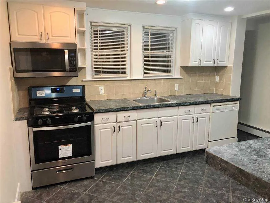 1 Allen Street, Hempstead, NY, 3 Bedrooms Bedrooms, 5 Rooms Rooms,2 BathroomsBathrooms,Residential Lease,For Rent,Allen,0,978130 1 Allen Street, Hempstead, NY, 3 Bedrooms Bedrooms, 5 Rooms Rooms,2 BathroomsBathrooms,Residential Lease,For Rent,Allen,0,978130