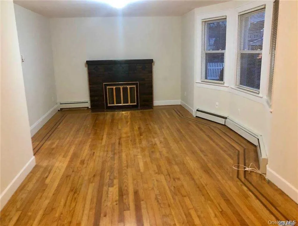 Living Room & Dining Area Living Room & Dining Area