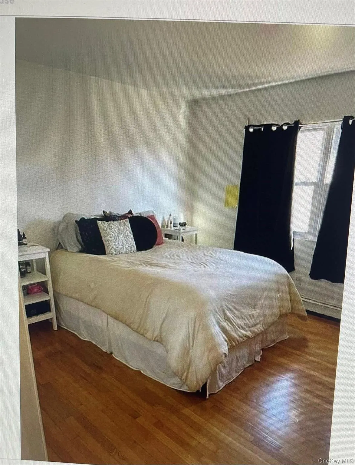 2 Carl Street, Brookhaven, NY, 1 Bedroom Bedrooms, 3 Rooms Rooms,1 BathroomBathrooms,Residential Lease,For Rent,Carl,0,978137 2 Carl Street, Brookhaven, NY, 1 Bedroom Bedrooms, 3 Rooms Rooms,1 BathroomBathrooms,Residential Lease,For Rent,Carl,0,978137