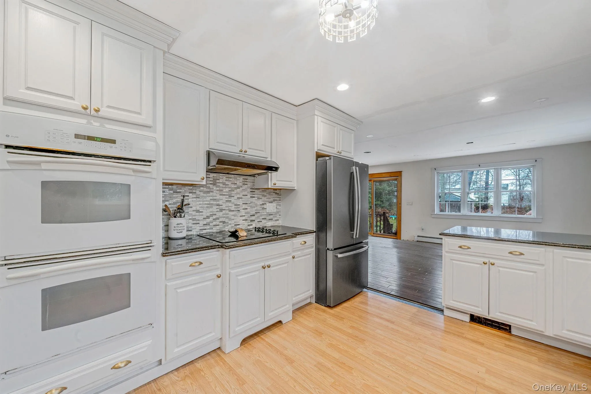 273 Country Road, Brookhaven, NY, 7 Bedrooms Bedrooms, 12 Rooms Rooms,2 BathroomsBathrooms,Residential Sale,For Rent,Country,0,978152 273 Country Road, Brookhaven, NY, 7 Bedrooms Bedrooms, 12 Rooms Rooms,2 BathroomsBathrooms,Residential Sale,For Rent,Country,0,978152