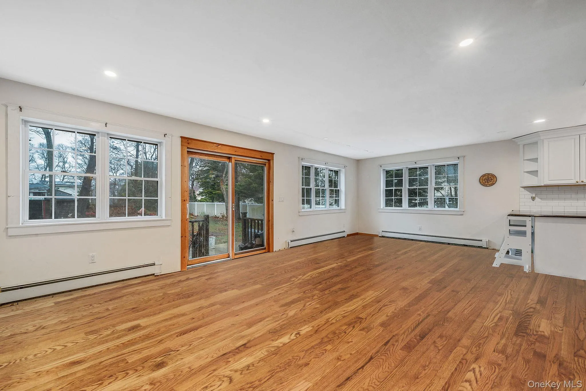 273 Country Road, Brookhaven, NY, 7 Bedrooms Bedrooms, 12 Rooms Rooms,2 BathroomsBathrooms,Residential Sale,For Rent,Country,0,978152 273 Country Road, Brookhaven, NY, 7 Bedrooms Bedrooms, 12 Rooms Rooms,2 BathroomsBathrooms,Residential Sale,For Rent,Country,0,978152