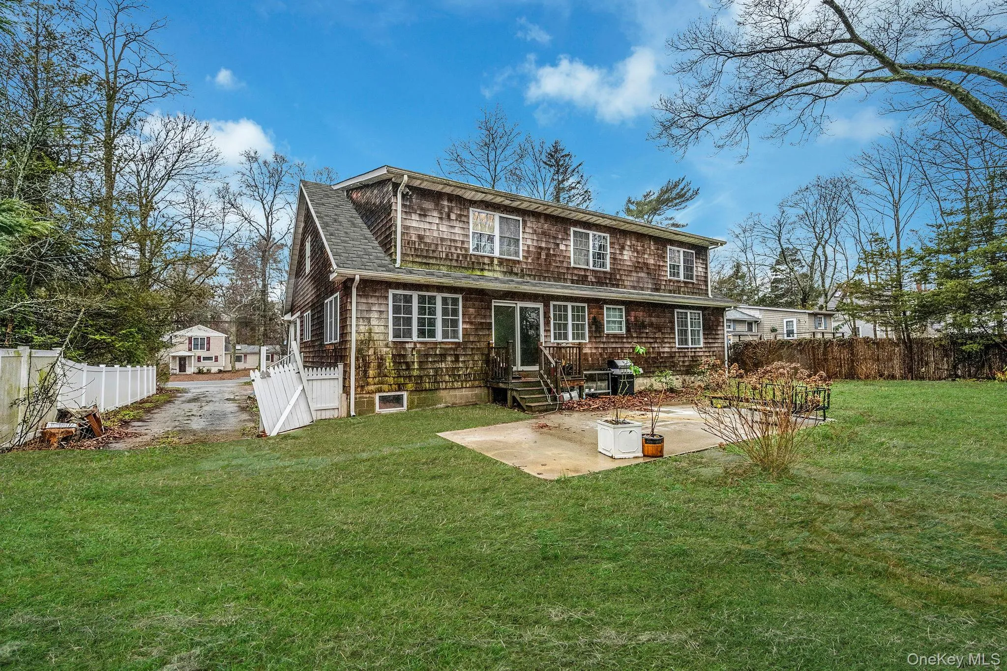 273 Country Road, Brookhaven, NY, 7 Bedrooms Bedrooms, 12 Rooms Rooms,2 BathroomsBathrooms,Residential Sale,For Rent,Country,0,978152 273 Country Road, Brookhaven, NY, 7 Bedrooms Bedrooms, 12 Rooms Rooms,2 BathroomsBathrooms,Residential Sale,For Rent,Country,0,978152