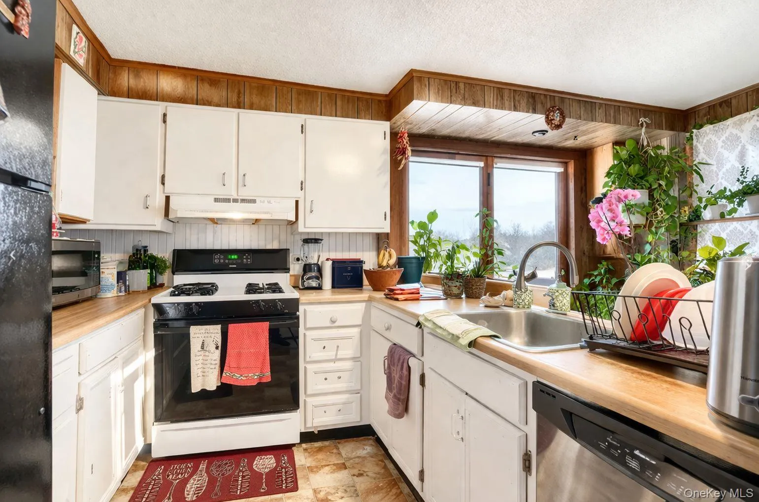 185 Rock Ridge Avenue, Thompson, NY, 2 Bedrooms Bedrooms, 3 Rooms Rooms,1 BathroomBathrooms,Residential Lease,For Rent,Rock Ridge,0,978164 185 Rock Ridge Avenue, Thompson, NY, 2 Bedrooms Bedrooms, 3 Rooms Rooms,1 BathroomBathrooms,Residential Lease,For Rent,Rock Ridge,0,978164