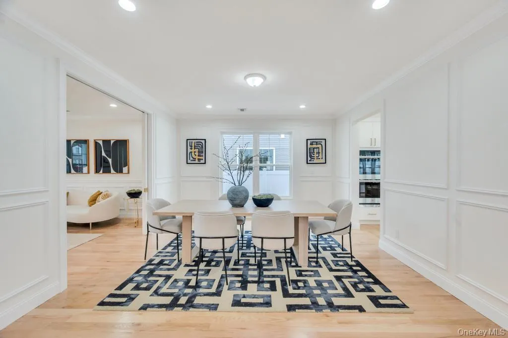 85 West Avenue, Oyster Bay, NY, 5 Bedrooms Bedrooms, 10 Rooms Rooms,4 BathroomsBathrooms,Residential,For Rent,West,0,978167 85 West Avenue, Oyster Bay, NY, 5 Bedrooms Bedrooms, 10 Rooms Rooms,4 BathroomsBathrooms,Residential,For Rent,West,0,978167