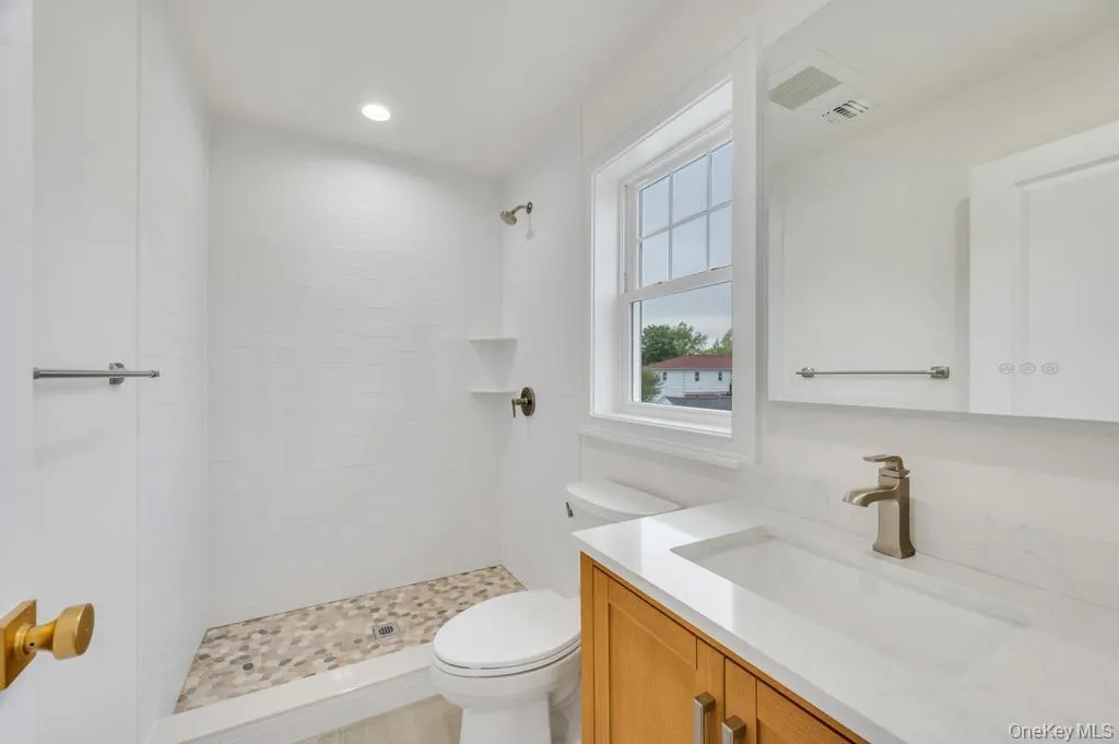 85 West Avenue, Oyster Bay, NY, 5 Bedrooms Bedrooms, 10 Rooms Rooms,4 BathroomsBathrooms,Residential,For Rent,West,0,978167 85 West Avenue, Oyster Bay, NY, 5 Bedrooms Bedrooms, 10 Rooms Rooms,4 BathroomsBathrooms,Residential,For Rent,West,0,978167