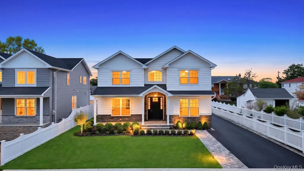 85 West Avenue, Oyster Bay, NY, 5 Bedrooms Bedrooms, 10 Rooms Rooms,4 BathroomsBathrooms,Residential,For Rent,West,0,KEY978167 85 West Avenue, Oyster Bay, NY, 5 Bedrooms Bedrooms, 10 Rooms Rooms,4 BathroomsBathrooms,Residential,For Rent,West,0,KEY978167