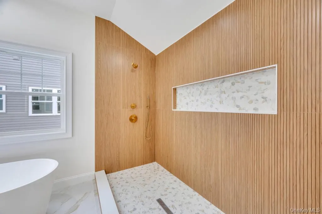 85 West Avenue, Oyster Bay, NY, 5 Bedrooms Bedrooms, 10 Rooms Rooms,4 BathroomsBathrooms,Residential,For Rent,West,0,978167 85 West Avenue, Oyster Bay, NY, 5 Bedrooms Bedrooms, 10 Rooms Rooms,4 BathroomsBathrooms,Residential,For Rent,West,0,978167