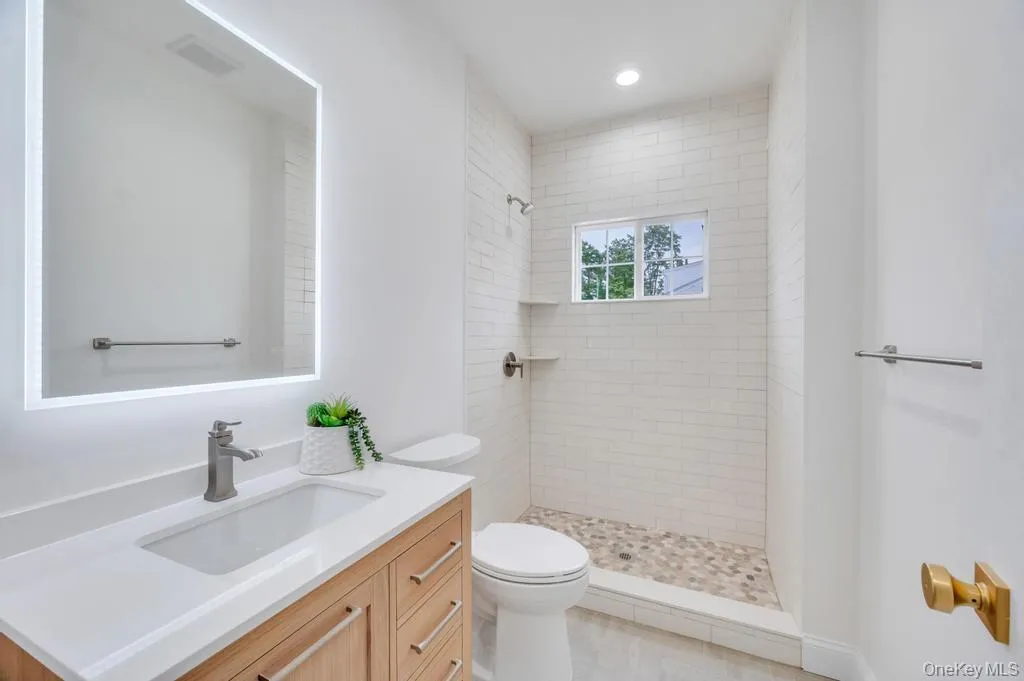 85 West Avenue, Oyster Bay, NY, 5 Bedrooms Bedrooms, 10 Rooms Rooms,4 BathroomsBathrooms,Residential,For Rent,West,0,978167 85 West Avenue, Oyster Bay, NY, 5 Bedrooms Bedrooms, 10 Rooms Rooms,4 BathroomsBathrooms,Residential,For Rent,West,0,978167