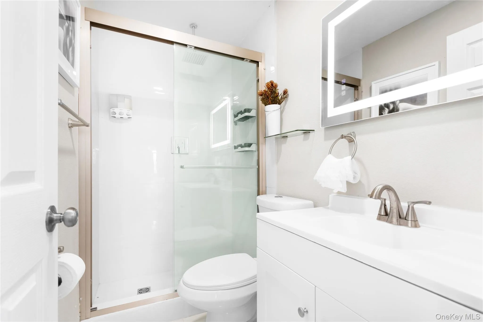 30 River Road, Islip, NY, 3 Bedrooms Bedrooms, 5 Rooms Rooms,2 BathroomsBathrooms,Residential Lease,For Rent,River,0,978176 30 River Road, Islip, NY, 3 Bedrooms Bedrooms, 5 Rooms Rooms,2 BathroomsBathrooms,Residential Lease,For Rent,River,0,978176