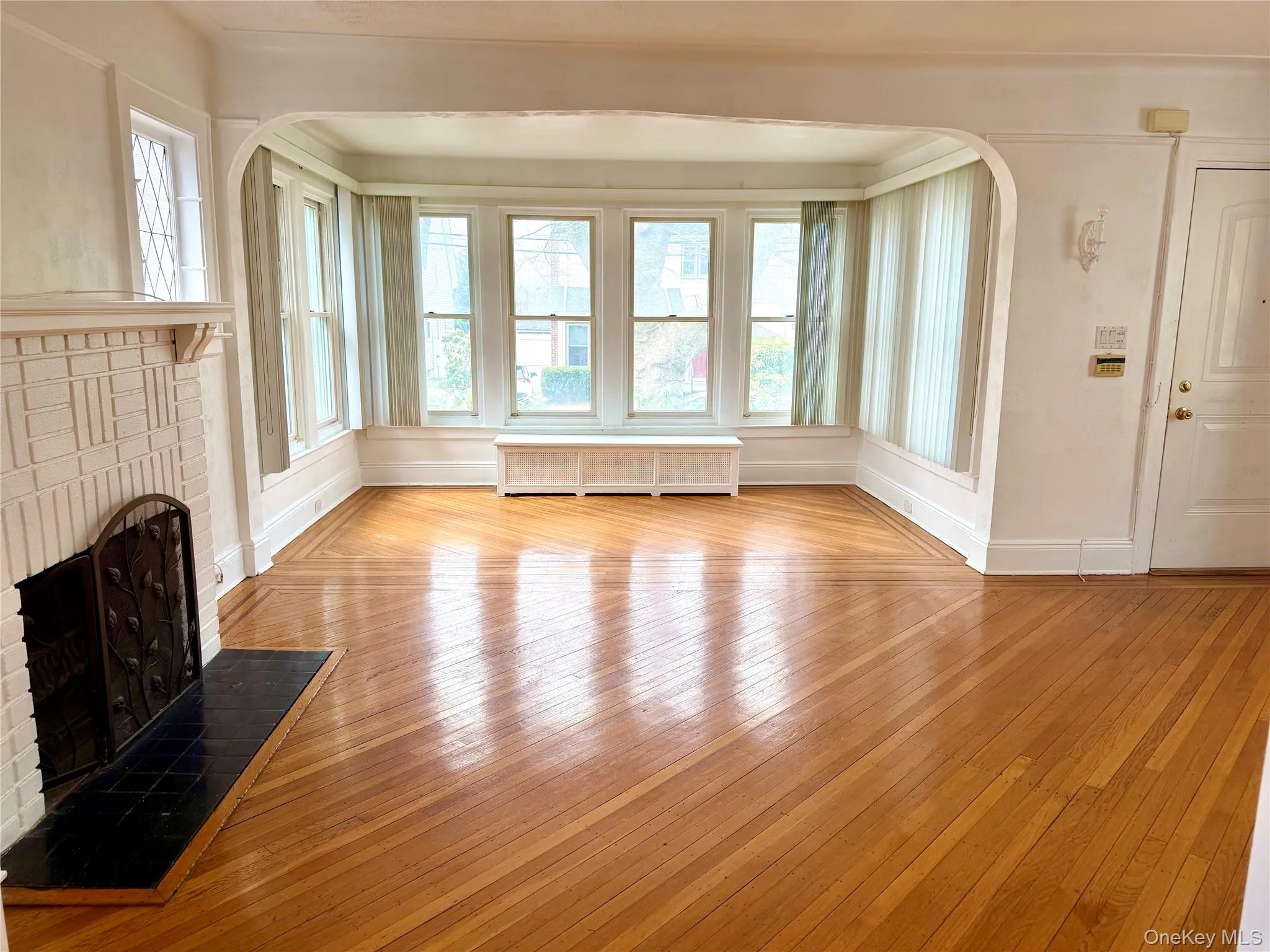 4623 Arcadia Lane, North Hempstead, NY, 3 Bedrooms Bedrooms, 8 Rooms Rooms,1 BathroomBathrooms,Residential Lease,For Rent,Arcadia,0,978178 4623 Arcadia Lane, North Hempstead, NY, 3 Bedrooms Bedrooms, 8 Rooms Rooms,1 BathroomBathrooms,Residential Lease,For Rent,Arcadia,0,978178