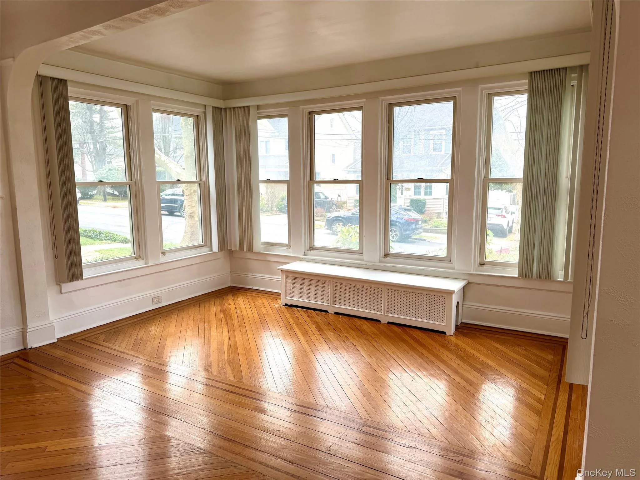 4623 Arcadia Lane, North Hempstead, NY, 3 Bedrooms Bedrooms, 8 Rooms Rooms,1 BathroomBathrooms,Residential Lease,For Rent,Arcadia,0,978178 4623 Arcadia Lane, North Hempstead, NY, 3 Bedrooms Bedrooms, 8 Rooms Rooms,1 BathroomBathrooms,Residential Lease,For Rent,Arcadia,0,978178