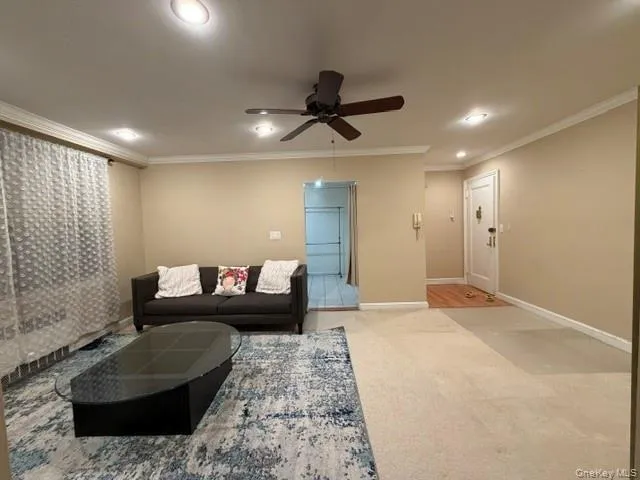 14-16 Stoner Avenue, North Hempstead, NY, 1 Bedroom Bedrooms, 3 Rooms Rooms,1 BathroomBathrooms,Residential Lease,For Rent,Stoner,0,978192 14-16 Stoner Avenue, North Hempstead, NY, 1 Bedroom Bedrooms, 3 Rooms Rooms,1 BathroomBathrooms,Residential Lease,For Rent,Stoner,0,978192