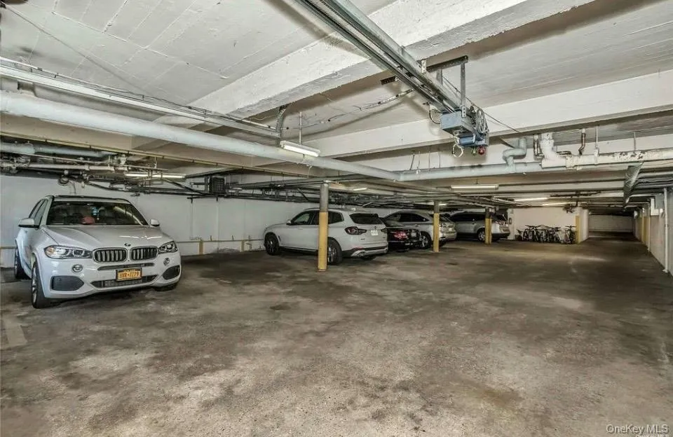 14-16 Stoner Avenue, North Hempstead, NY, 1 Bedroom Bedrooms, 3 Rooms Rooms,1 BathroomBathrooms,Residential Lease,For Rent,Stoner,0,978192 14-16 Stoner Avenue, North Hempstead, NY, 1 Bedroom Bedrooms, 3 Rooms Rooms,1 BathroomBathrooms,Residential Lease,For Rent,Stoner,0,978192