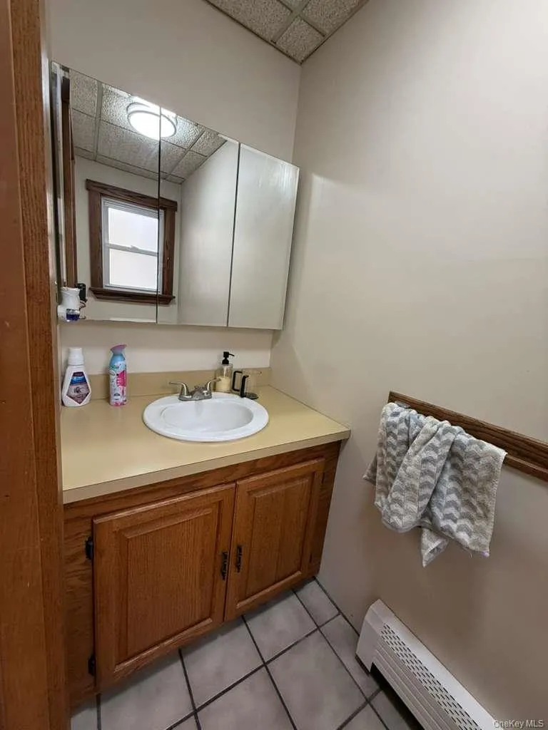 24 Mountain Avenue, Ramapo, NY, 3 Bedrooms Bedrooms, 9 Rooms Rooms,1 BathroomBathrooms,Residential Lease,For Rent,Mountain,0,978200 24 Mountain Avenue, Ramapo, NY, 3 Bedrooms Bedrooms, 9 Rooms Rooms,1 BathroomBathrooms,Residential Lease,For Rent,Mountain,0,978200