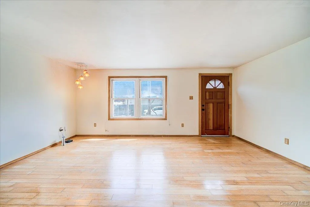 599 Abeel Street, Kingston, NY, 3 Bedrooms Bedrooms, 7 Rooms Rooms,2 BathroomsBathrooms,Residential,For Rent,Abeel,0,978204 599 Abeel Street, Kingston, NY, 3 Bedrooms Bedrooms, 7 Rooms Rooms,2 BathroomsBathrooms,Residential,For Rent,Abeel,0,978204
