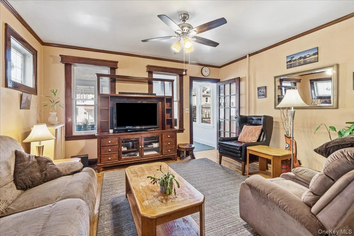 35-29 91st Street, New York, NY, 5 Bedrooms Bedrooms, 10 Rooms Rooms,3 BathroomsBathrooms,Residential,For Rent,91st,0,978208 35-29 91st Street, New York, NY, 5 Bedrooms Bedrooms, 10 Rooms Rooms,3 BathroomsBathrooms,Residential,For Rent,91st,0,978208