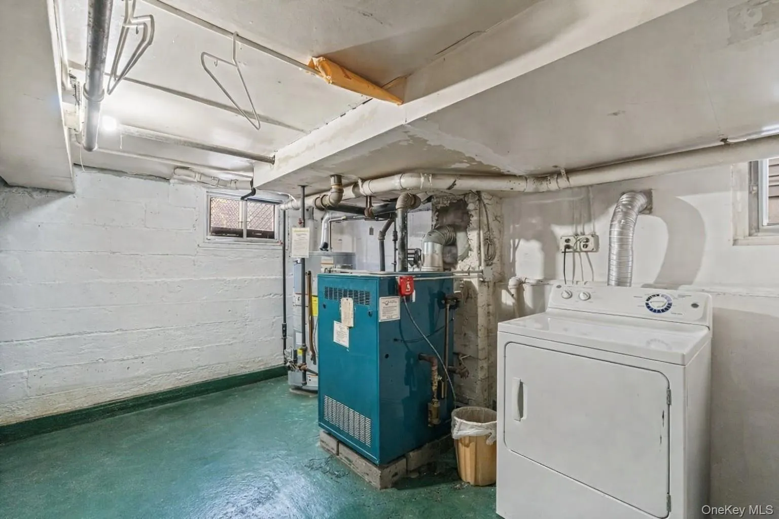 35-29 91st Street, New York, NY, 5 Bedrooms Bedrooms, 10 Rooms Rooms,3 BathroomsBathrooms,Residential,For Rent,91st,0,978208 35-29 91st Street, New York, NY, 5 Bedrooms Bedrooms, 10 Rooms Rooms,3 BathroomsBathrooms,Residential,For Rent,91st,0,978208