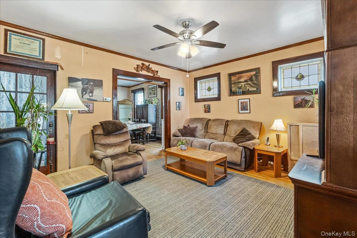35-29 91st Street, New York, NY, 5 Bedrooms Bedrooms, 10 Rooms Rooms,3 BathroomsBathrooms,Residential,For Rent,91st,0,978208 35-29 91st Street, New York, NY, 5 Bedrooms Bedrooms, 10 Rooms Rooms,3 BathroomsBathrooms,Residential,For Rent,91st,0,978208