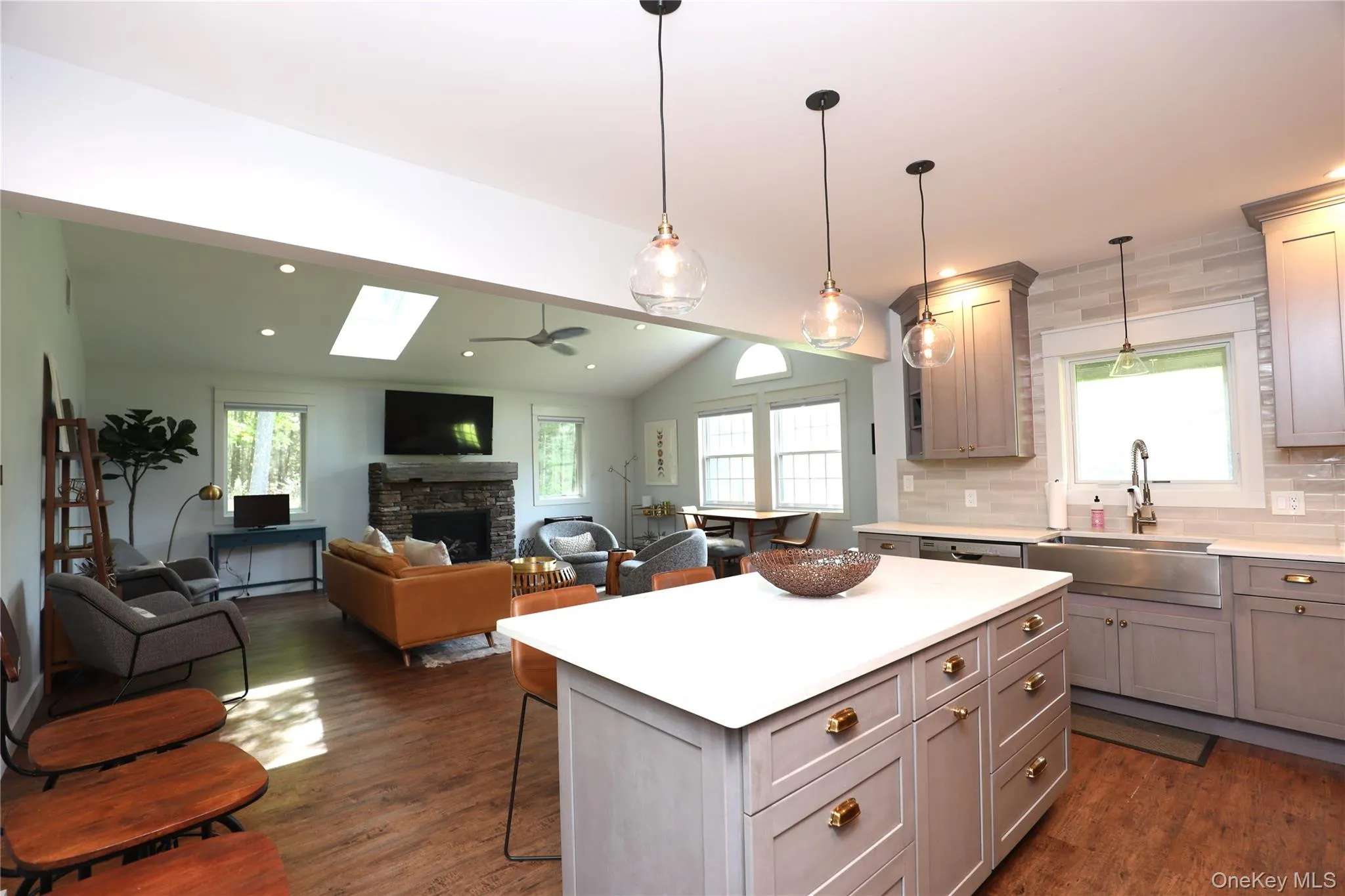 36 Northwoods Road, Woodstock, NY, 2 Bedrooms Bedrooms, 4 Rooms Rooms,1 BathroomBathrooms,Residential Lease,For Rent,Northwoods,0,978224 36 Northwoods Road, Woodstock, NY, 2 Bedrooms Bedrooms, 4 Rooms Rooms,1 BathroomBathrooms,Residential Lease,For Rent,Northwoods,0,978224