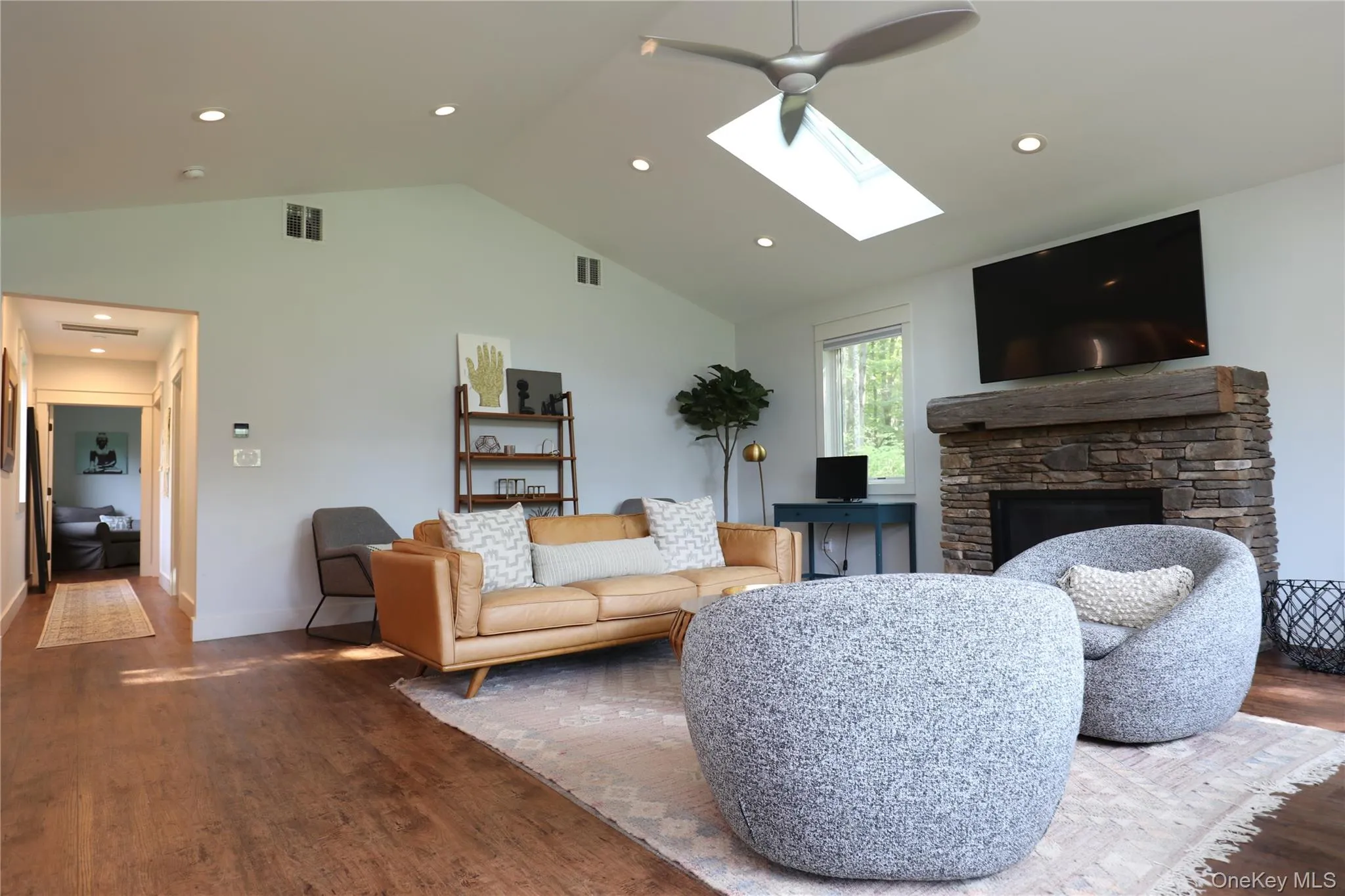 36 Northwoods Road, Woodstock, NY, 2 Bedrooms Bedrooms, 4 Rooms Rooms,1 BathroomBathrooms,Residential Lease,For Rent,Northwoods,0,978224 36 Northwoods Road, Woodstock, NY, 2 Bedrooms Bedrooms, 4 Rooms Rooms,1 BathroomBathrooms,Residential Lease,For Rent,Northwoods,0,978224