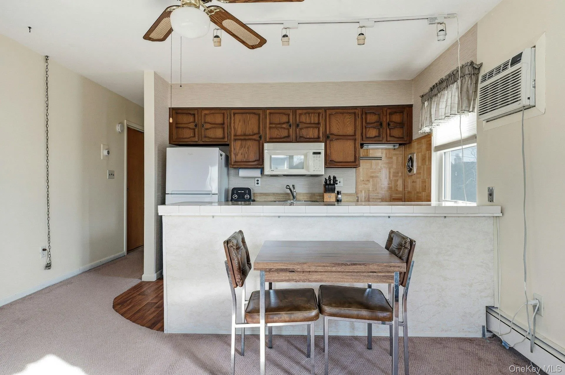 10 Leanore Drive, Oyster Bay, NY, 1 Bedroom Bedrooms, 3 Rooms Rooms,1 BathroomBathrooms,Residential Lease,For Rent,Leanore,0,978236 10 Leanore Drive, Oyster Bay, NY, 1 Bedroom Bedrooms, 3 Rooms Rooms,1 BathroomBathrooms,Residential Lease,For Rent,Leanore,0,978236