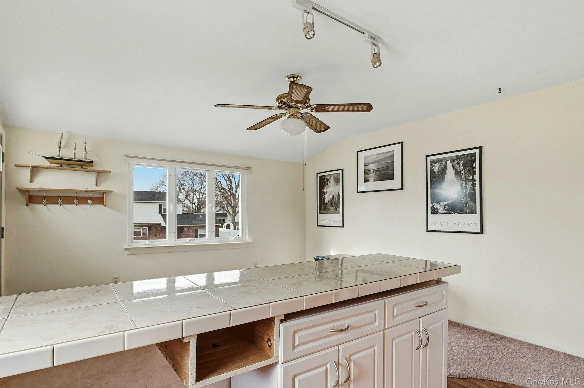 10 Leanore Drive, Oyster Bay, NY, 1 Bedroom Bedrooms, 3 Rooms Rooms,1 BathroomBathrooms,Residential Lease,For Rent,Leanore,0,978236 10 Leanore Drive, Oyster Bay, NY, 1 Bedroom Bedrooms, 3 Rooms Rooms,1 BathroomBathrooms,Residential Lease,For Rent,Leanore,0,978236