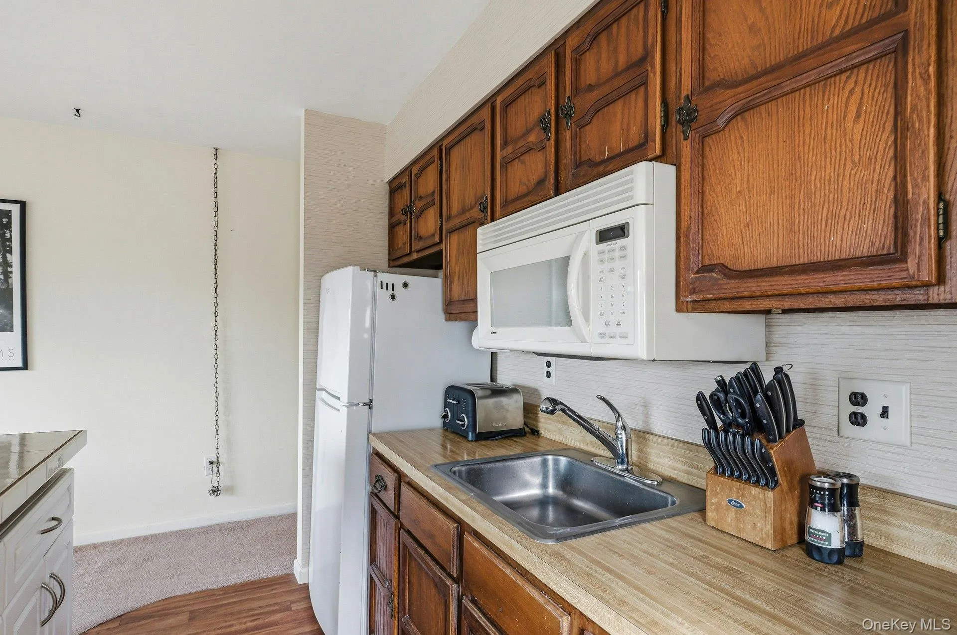 10 Leanore Drive, Oyster Bay, NY, 1 Bedroom Bedrooms, 3 Rooms Rooms,1 BathroomBathrooms,Residential Lease,For Rent,Leanore,0,978236 10 Leanore Drive, Oyster Bay, NY, 1 Bedroom Bedrooms, 3 Rooms Rooms,1 BathroomBathrooms,Residential Lease,For Rent,Leanore,0,978236