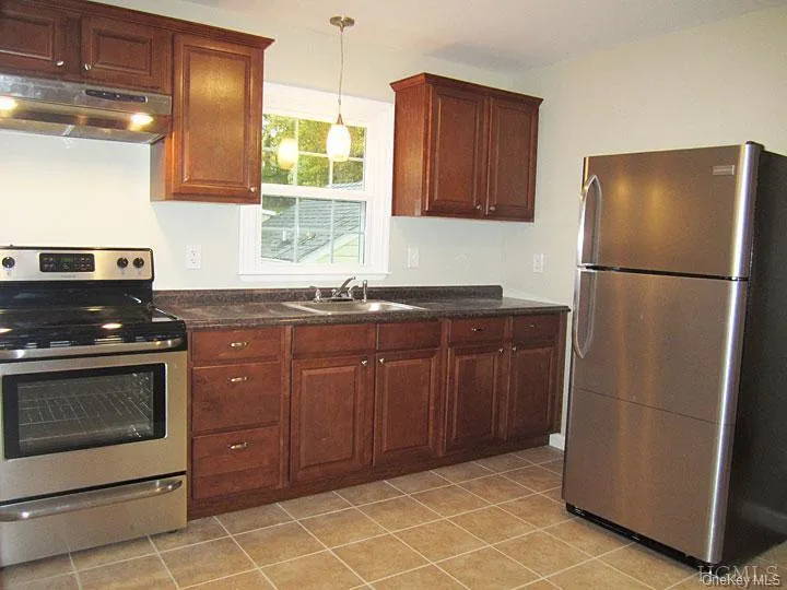 495 Farmers Mills Road, Carmel, NY, 2 Bedrooms Bedrooms, 4 Rooms Rooms,1 BathroomBathrooms,Residential Lease,For Rent,Farmers Mills,0,978244 495 Farmers Mills Road, Carmel, NY, 2 Bedrooms Bedrooms, 4 Rooms Rooms,1 BathroomBathrooms,Residential Lease,For Rent,Farmers Mills,0,978244