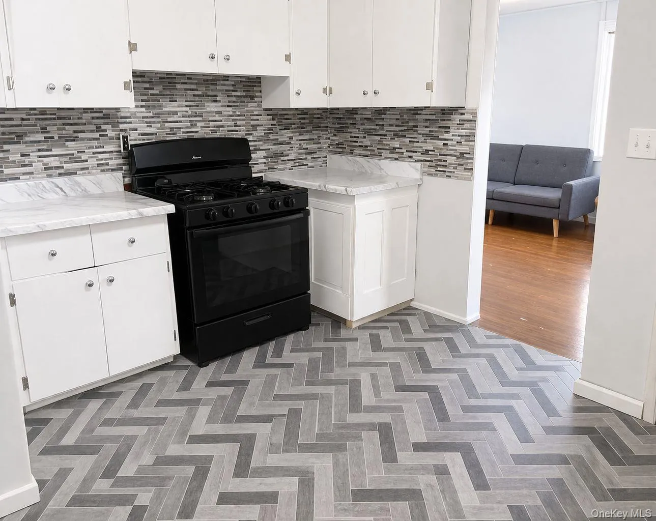 19 Lawrence Avenue, Thompson, NY, 4 Bedrooms Bedrooms, 7 Rooms Rooms,1 BathroomBathrooms,Residential Lease,For Rent,Lawrence,0,978258 19 Lawrence Avenue, Thompson, NY, 4 Bedrooms Bedrooms, 7 Rooms Rooms,1 BathroomBathrooms,Residential Lease,For Rent,Lawrence,0,978258