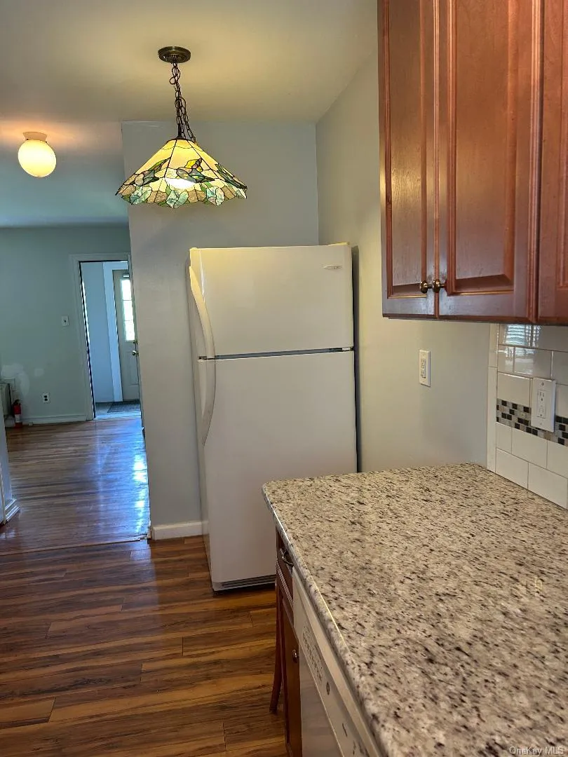 254 Edmunton Drive #K1 Edmunton Drive #K1, Babylon, NY, 1 Bedroom Bedrooms, 3 Rooms Rooms,1 BathroomBathrooms,Residential,For Rent,Edmunton Drive #K1,0,978280 254 Edmunton Drive #K1 Edmunton Drive #K1, Babylon, NY, 1 Bedroom Bedrooms, 3 Rooms Rooms,1 BathroomBathrooms,Residential,For Rent,Edmunton Drive #K1,0,978280