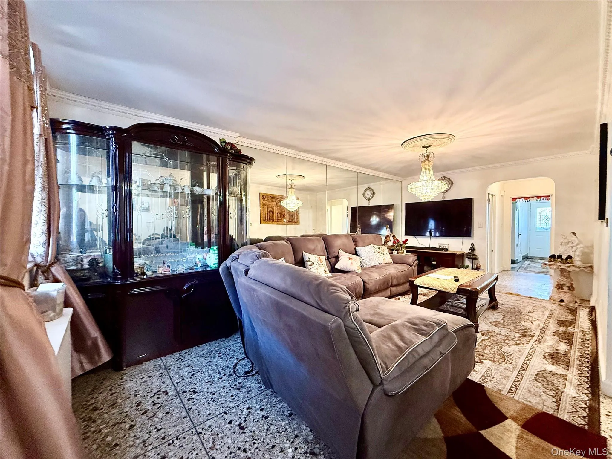 Beautiful Italian marble large tile floors. Large double panel window that faces the patio. Beautiful Italian marble large tile floors. Large double panel window that faces the patio.