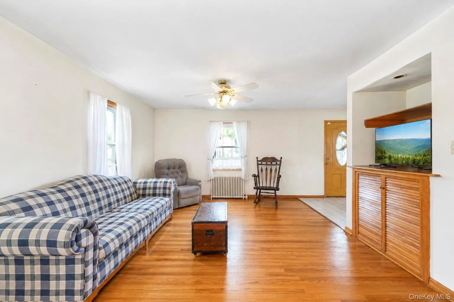44 Maple Drive, Babylon, NY, 3 Bedrooms Bedrooms, 7 Rooms Rooms,2 BathroomsBathrooms,Residential,For Rent,Maple,0,978336 44 Maple Drive, Babylon, NY, 3 Bedrooms Bedrooms, 7 Rooms Rooms,2 BathroomsBathrooms,Residential,For Rent,Maple,0,978336