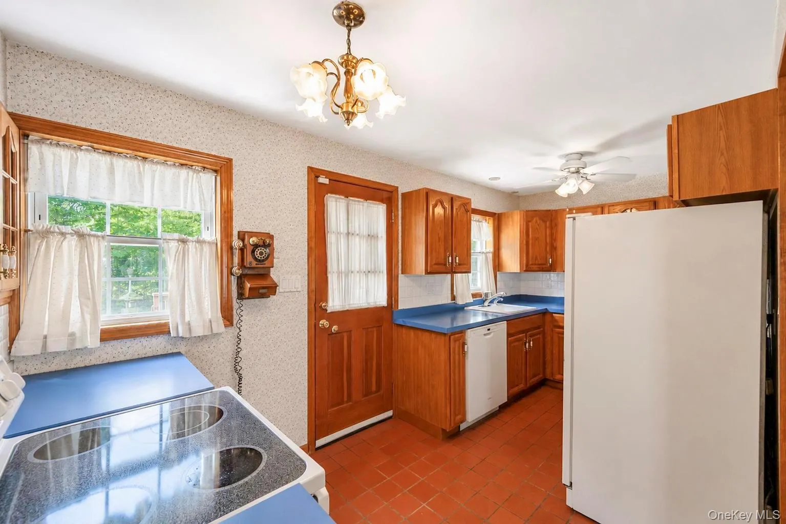 44 Maple Drive, Babylon, NY, 3 Bedrooms Bedrooms, 7 Rooms Rooms,2 BathroomsBathrooms,Residential,For Rent,Maple,0,978336 44 Maple Drive, Babylon, NY, 3 Bedrooms Bedrooms, 7 Rooms Rooms,2 BathroomsBathrooms,Residential,For Rent,Maple,0,978336