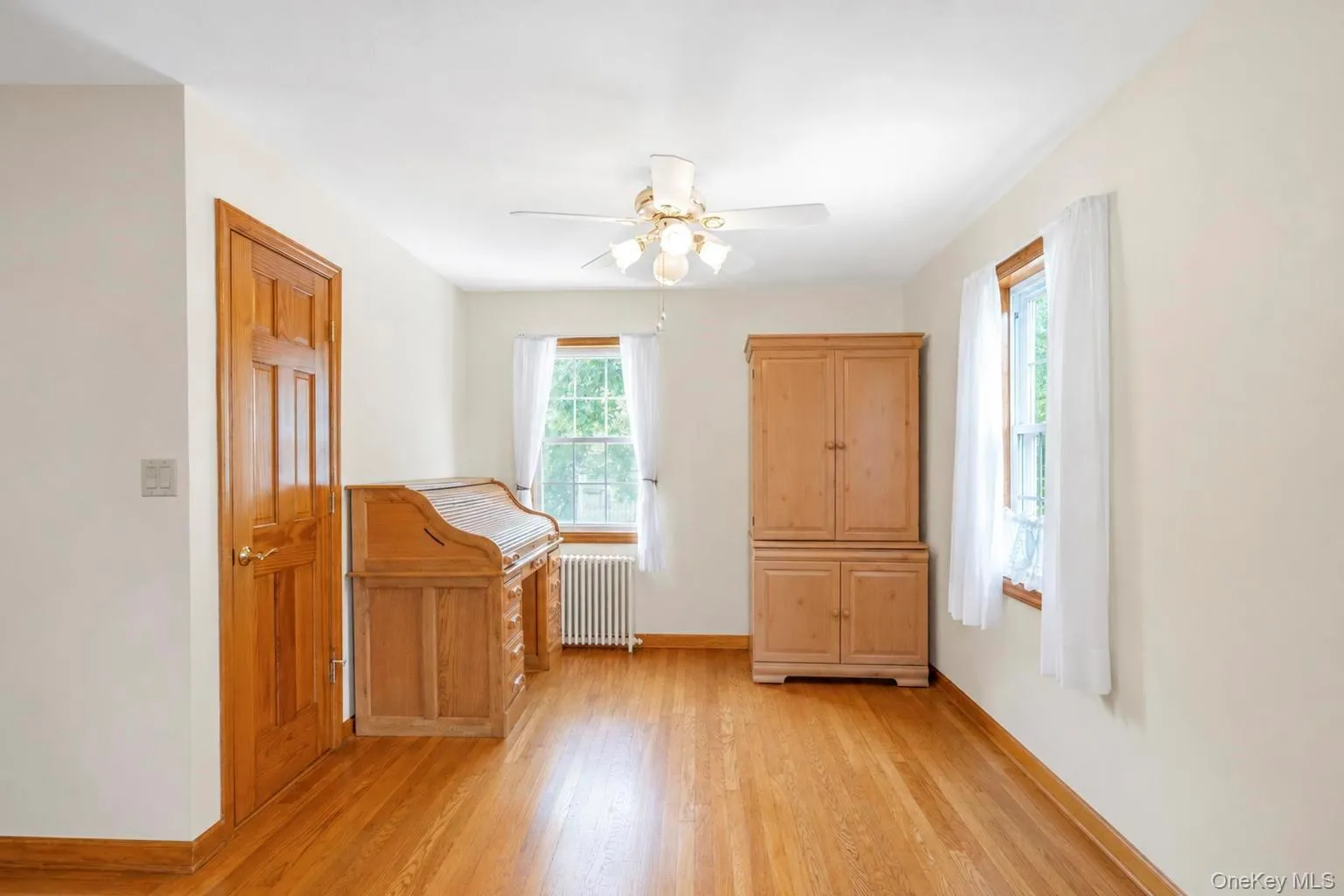 44 Maple Drive, Babylon, NY, 3 Bedrooms Bedrooms, 7 Rooms Rooms,2 BathroomsBathrooms,Residential,For Rent,Maple,0,978336 44 Maple Drive, Babylon, NY, 3 Bedrooms Bedrooms, 7 Rooms Rooms,2 BathroomsBathrooms,Residential,For Rent,Maple,0,978336