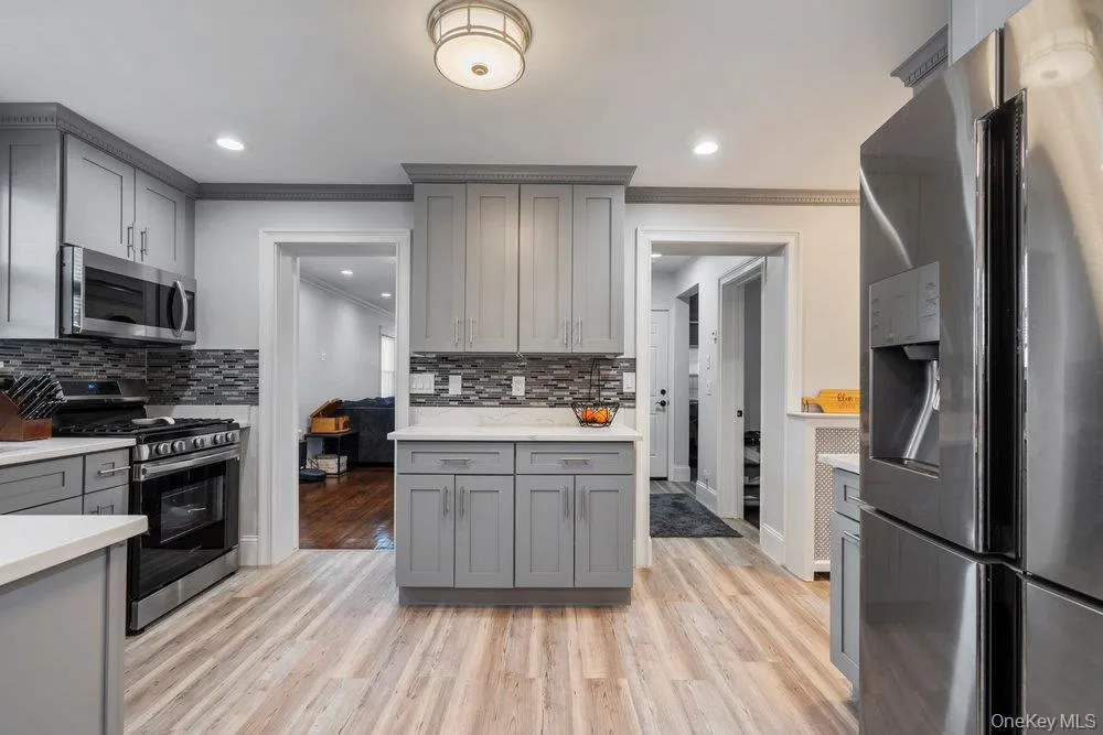 9 George Street, Oyster Bay, NY, 2 Bedrooms Bedrooms, 8 Rooms Rooms,2 BathroomsBathrooms,Residential Lease,For Rent,George,0,978338 9 George Street, Oyster Bay, NY, 2 Bedrooms Bedrooms, 8 Rooms Rooms,2 BathroomsBathrooms,Residential Lease,For Rent,George,0,978338