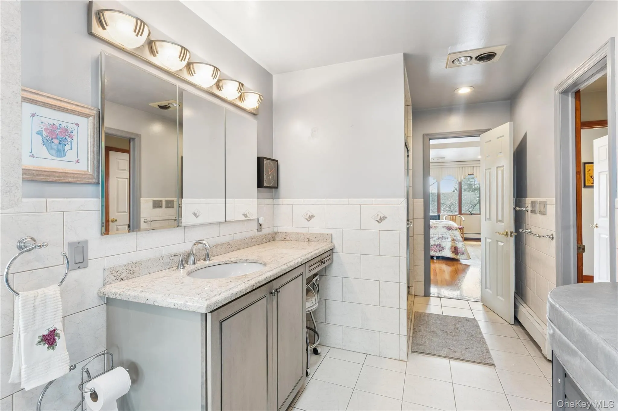 Master Bathroom Suite Master Bathroom Suite