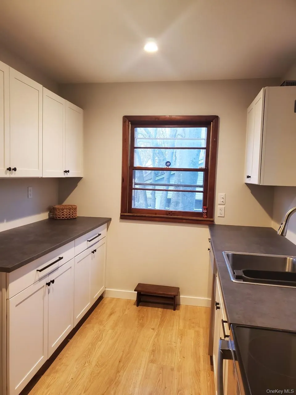 15 Way Path, Riverhead, NY, 2 Bedrooms Bedrooms, 5 Rooms Rooms,1 BathroomBathrooms,Residential,For Rent,Way,0,978343 15 Way Path, Riverhead, NY, 2 Bedrooms Bedrooms, 5 Rooms Rooms,1 BathroomBathrooms,Residential,For Rent,Way,0,978343