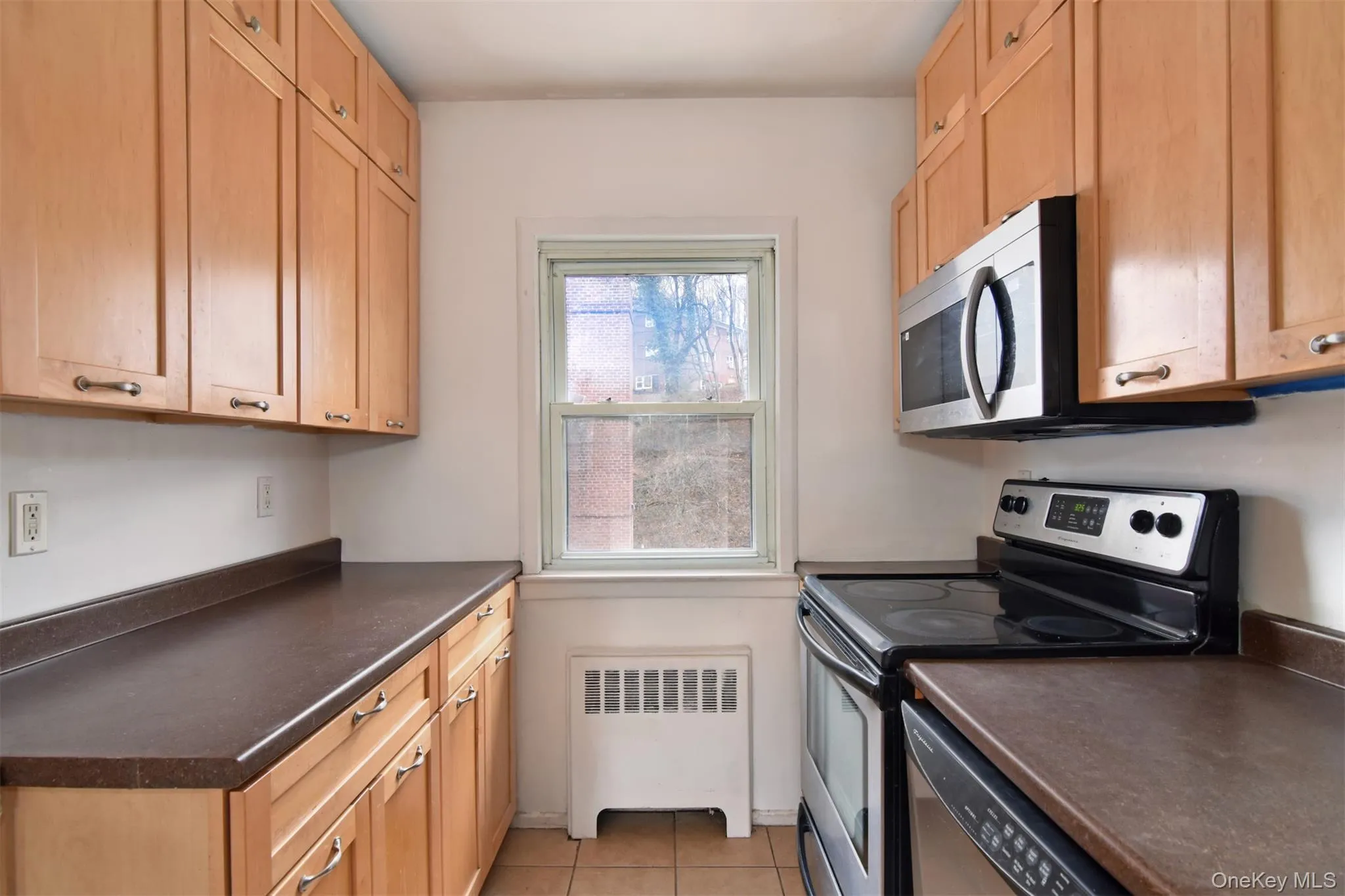 140 Broadway, Greenburgh, NY, 2 Bedrooms Bedrooms, 5 Rooms Rooms,1 BathroomBathrooms,Residential Lease,For Rent,Broadway,0,978352 140 Broadway, Greenburgh, NY, 2 Bedrooms Bedrooms, 5 Rooms Rooms,1 BathroomBathrooms,Residential Lease,For Rent,Broadway,0,978352