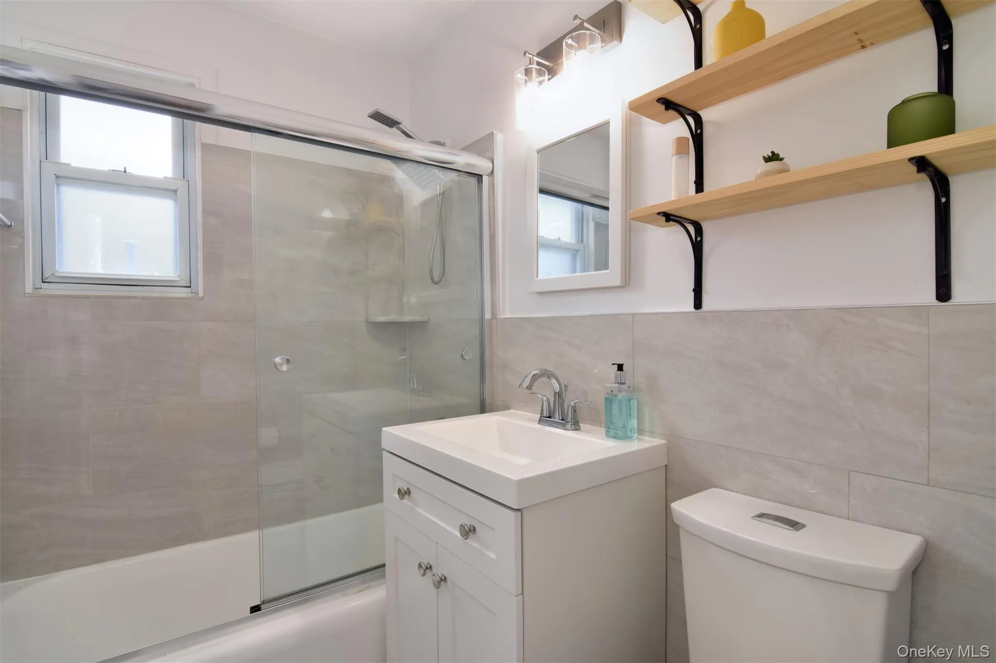 140 Broadway, Greenburgh, NY, 1 Bedroom Bedrooms, 5 Rooms Rooms,1 BathroomBathrooms,Residential Lease,For Rent,Broadway,0,978357 140 Broadway, Greenburgh, NY, 1 Bedroom Bedrooms, 5 Rooms Rooms,1 BathroomBathrooms,Residential Lease,For Rent,Broadway,0,978357