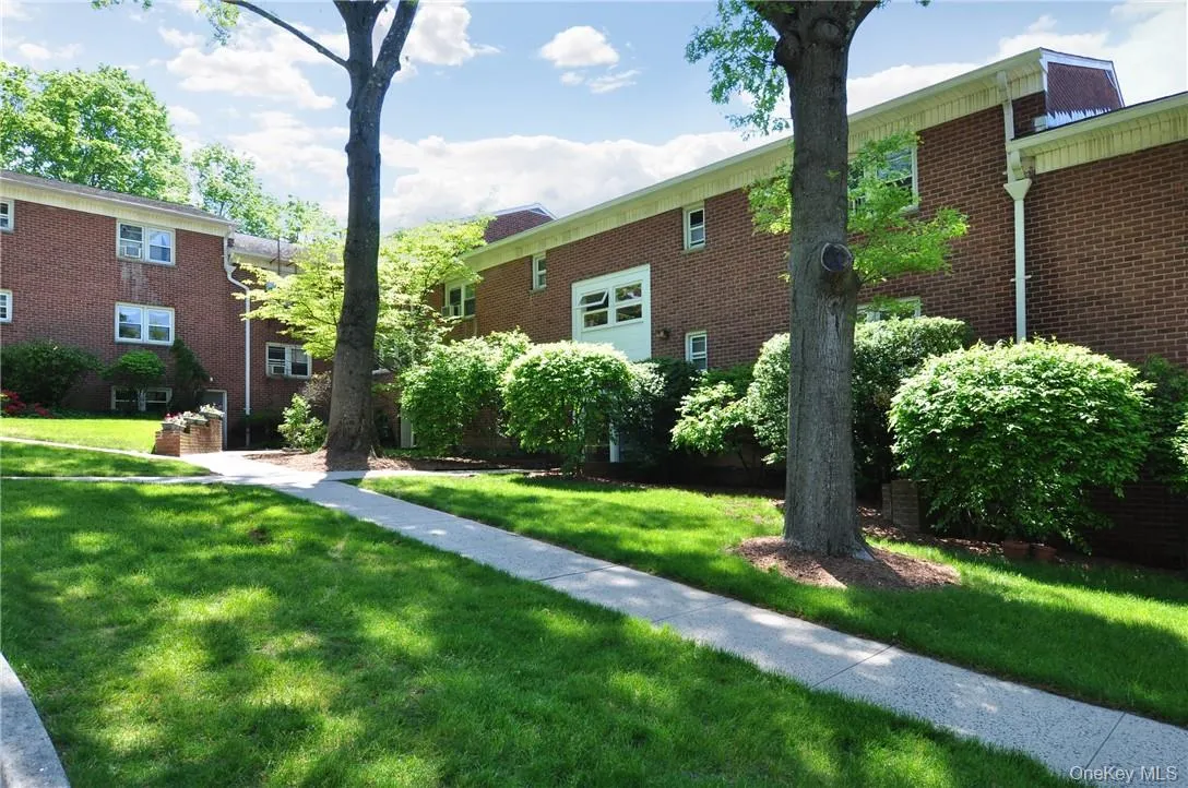 140 Broadway, Greenburgh, NY, 1 Bedroom Bedrooms, 5 Rooms Rooms,1 BathroomBathrooms,Residential Lease,For Rent,Broadway,0,978357 140 Broadway, Greenburgh, NY, 1 Bedroom Bedrooms, 5 Rooms Rooms,1 BathroomBathrooms,Residential Lease,For Rent,Broadway,0,978357