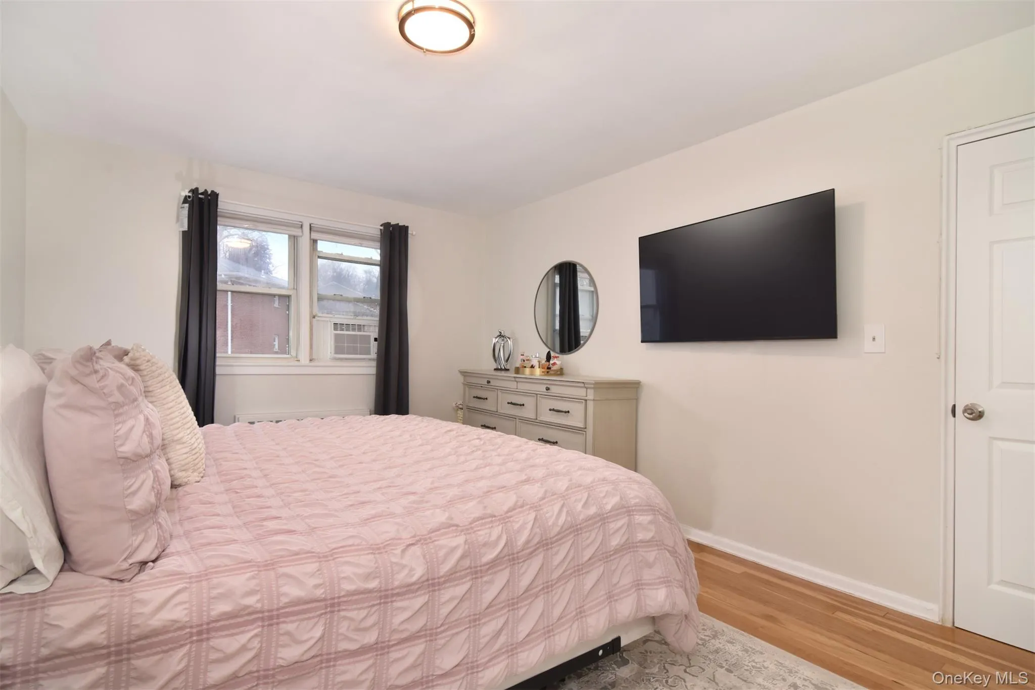 140 Broadway, Greenburgh, NY, 1 Bedroom Bedrooms, 5 Rooms Rooms,1 BathroomBathrooms,Residential Lease,For Rent,Broadway,0,978357 140 Broadway, Greenburgh, NY, 1 Bedroom Bedrooms, 5 Rooms Rooms,1 BathroomBathrooms,Residential Lease,For Rent,Broadway,0,978357