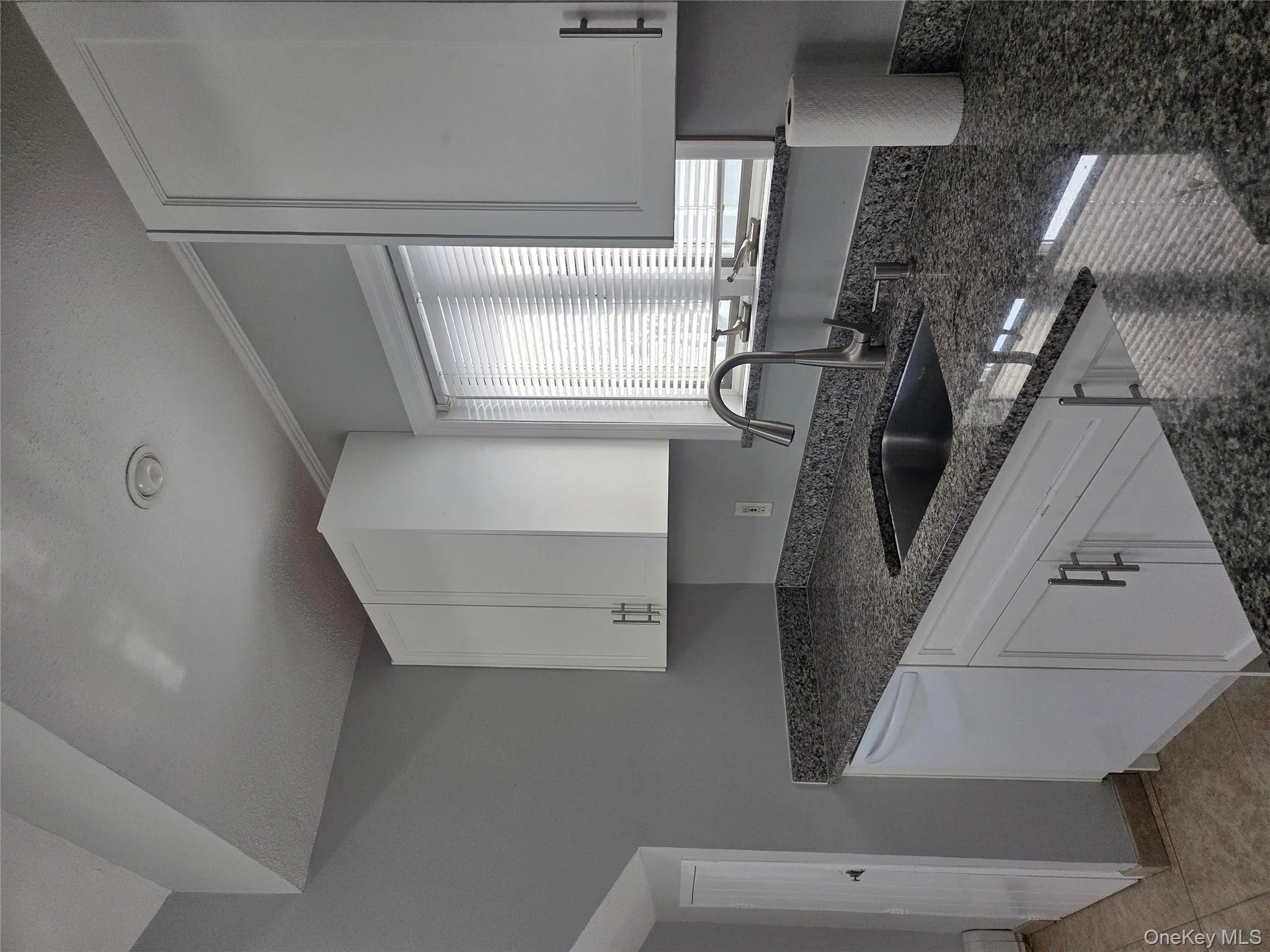 58 Juniper Road, North Hempstead, NY, 2 Bedrooms Bedrooms, 4 Rooms Rooms,1 BathroomBathrooms,Residential Lease,For Rent,Juniper,0,978359 58 Juniper Road, North Hempstead, NY, 2 Bedrooms Bedrooms, 4 Rooms Rooms,1 BathroomBathrooms,Residential Lease,For Rent,Juniper,0,978359