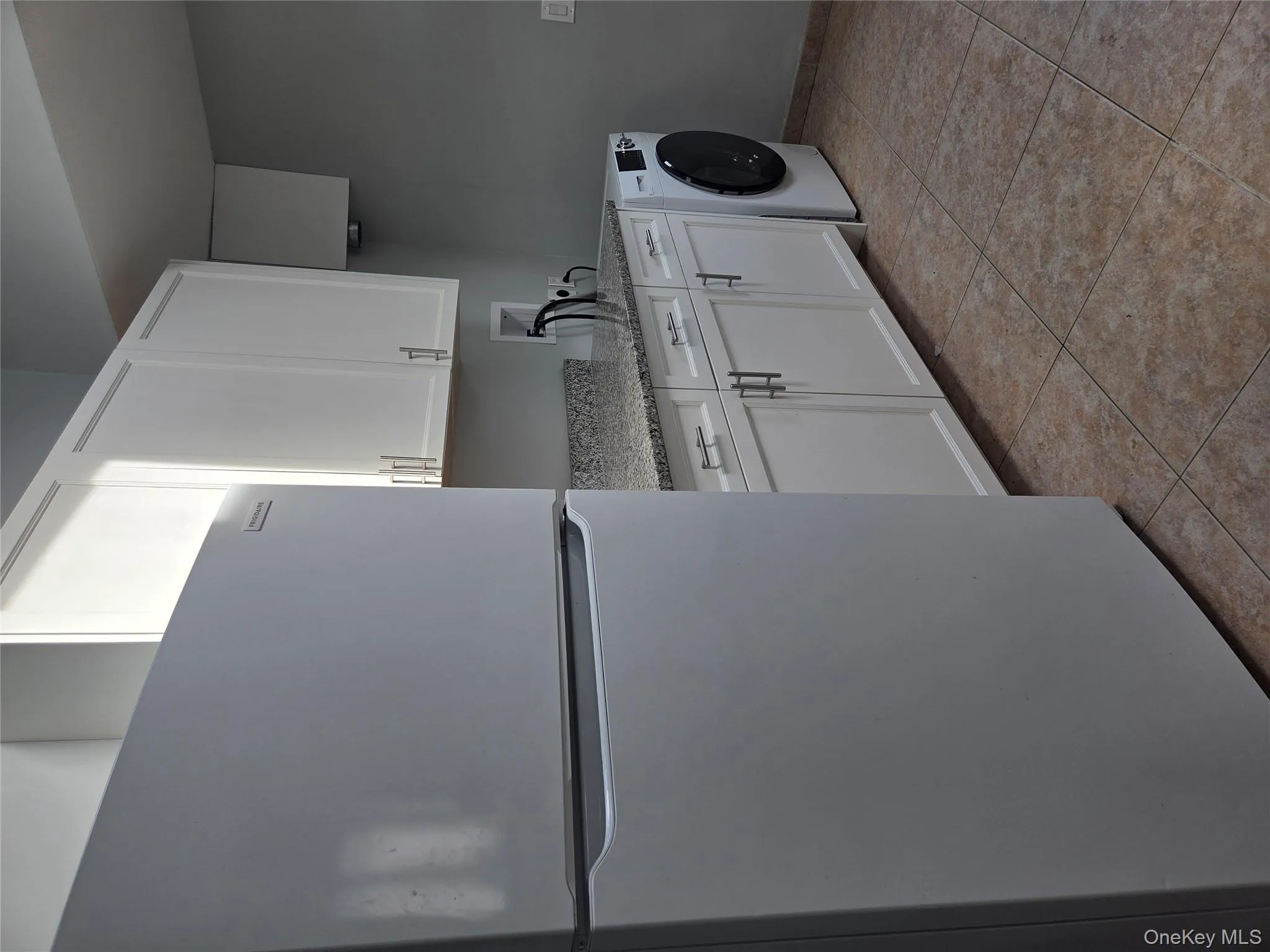 58 Juniper Road, North Hempstead, NY, 2 Bedrooms Bedrooms, 4 Rooms Rooms,1 BathroomBathrooms,Residential Lease,For Rent,Juniper,0,978359 58 Juniper Road, North Hempstead, NY, 2 Bedrooms Bedrooms, 4 Rooms Rooms,1 BathroomBathrooms,Residential Lease,For Rent,Juniper,0,978359